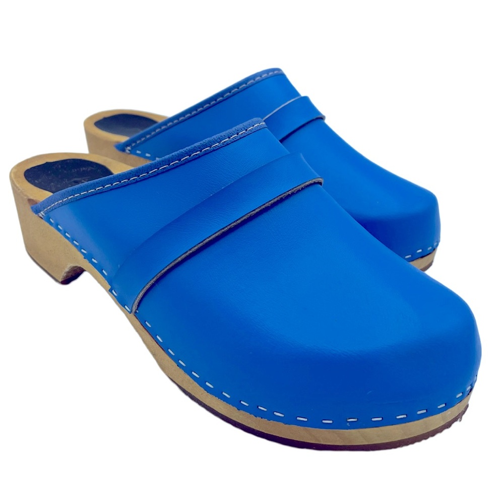 BLUE LEATHER WOODEN CLOGS